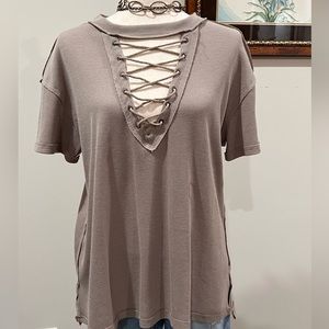 BKE Lace-Up Washed up thermal top